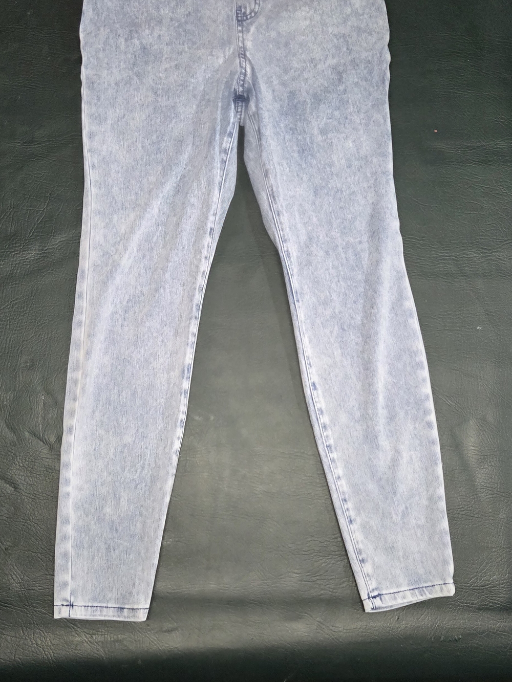 **Time and Tru Light Wash Blue Jeggings** - Picture 2 of 7